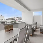 Casa Vanian Gardens 아파트