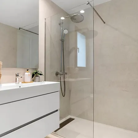 Casa Vanian Gardens *