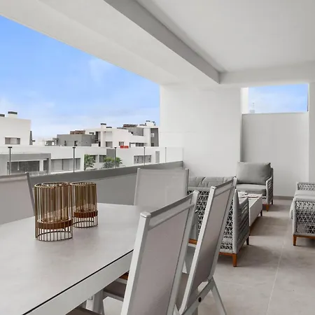 Casa Vanian Gardens Apartment