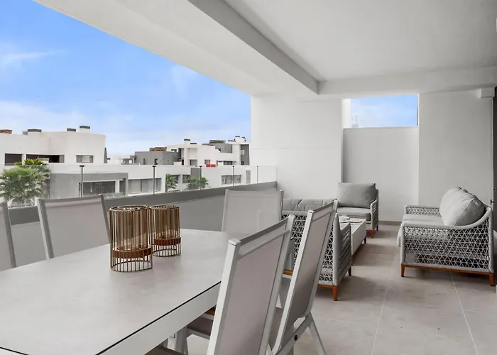 Casa Vanian Gardens Apartment